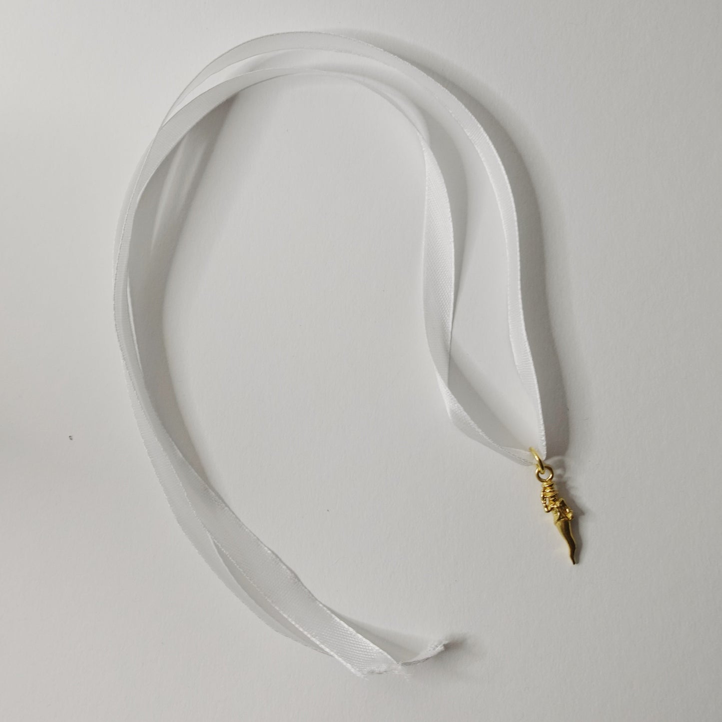 PULCINELLA RIBBON NECKLACE